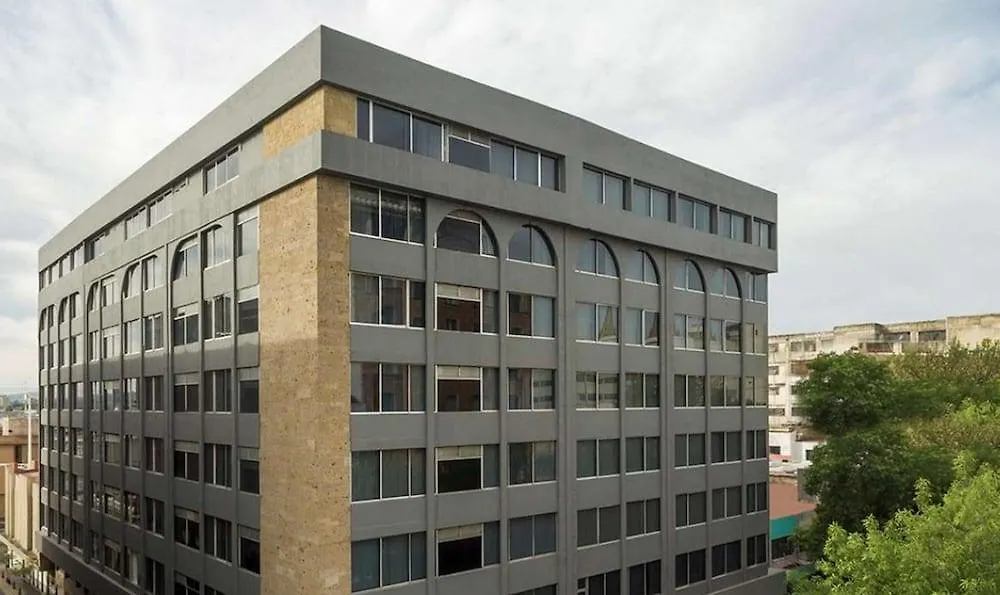Hotel Plaza Genova Centro غوادالاجارا المكسيك