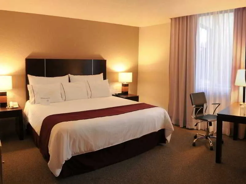 Hotel Plaza Genova Centro غوادالاجارا