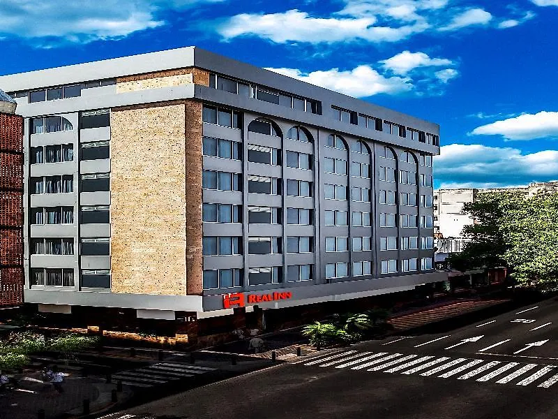Hotel Plaza Genova Centro غوادالاجارا 4*,