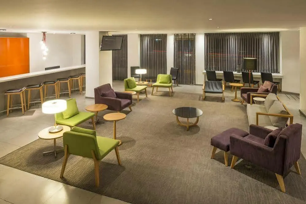 Hotel Plaza Genova Centro غوادالاجارا 4*,