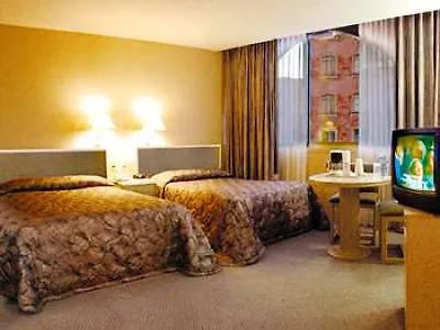 Hotel Plaza Genova Centro غوادالاجارا
