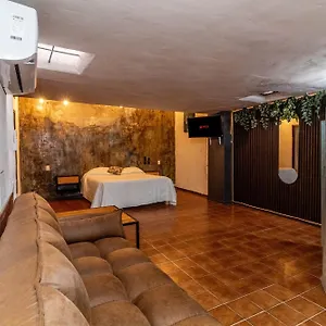 Chapalita, Subterránea De Dos Pisos Apartamento