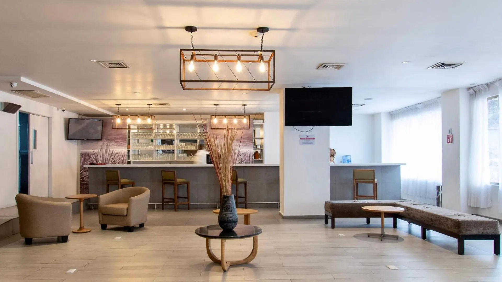 Hotel Plaza Genova Centro Guadalajara
