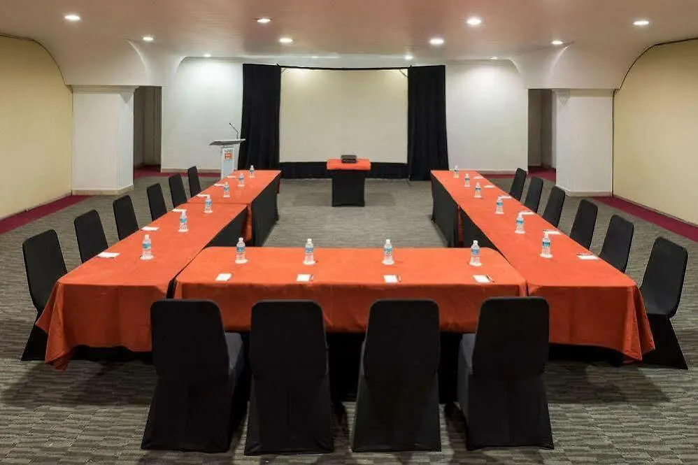 Hotel Plaza Genova Centro Guadalajara