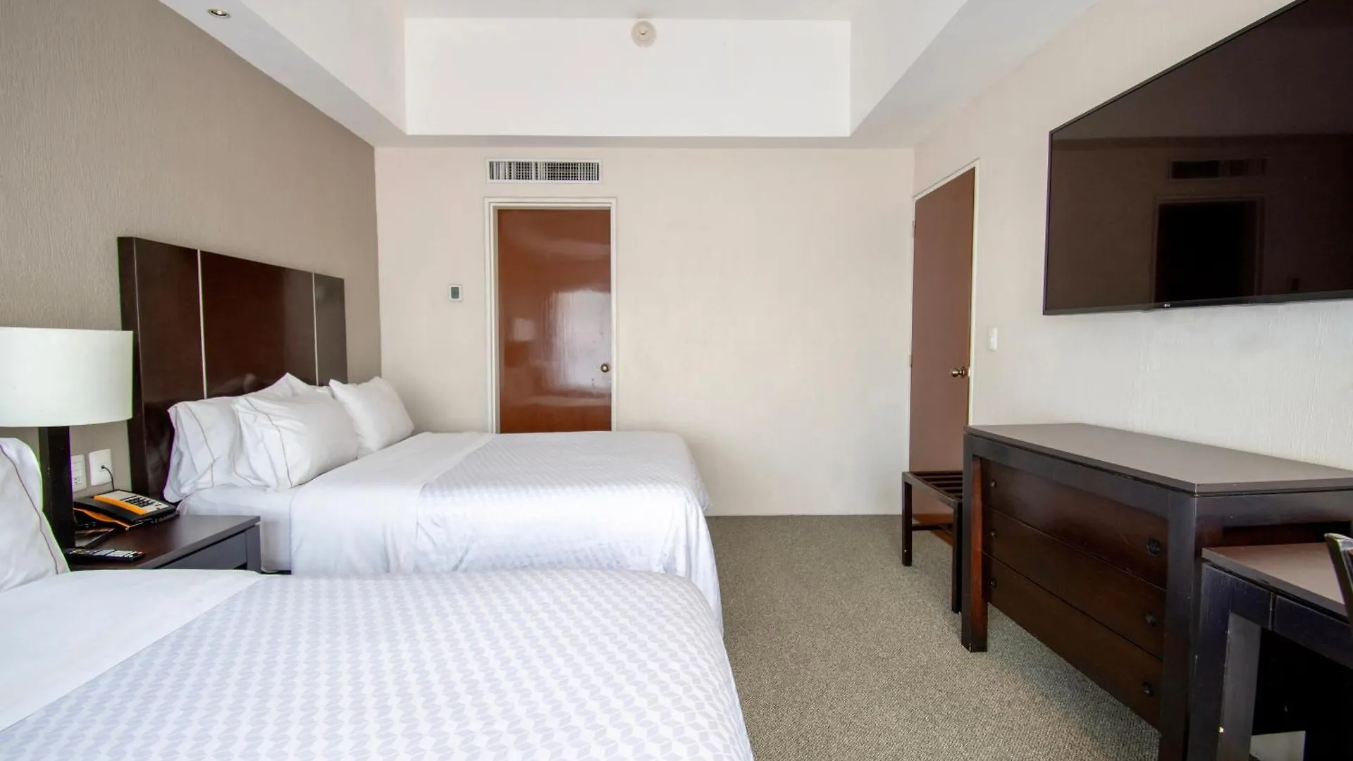 Hotel Plaza Genova Centro Γκουανταλαχάρα